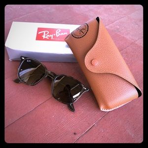 Ray Ban 4258 Grey Tortoise Sunglasses